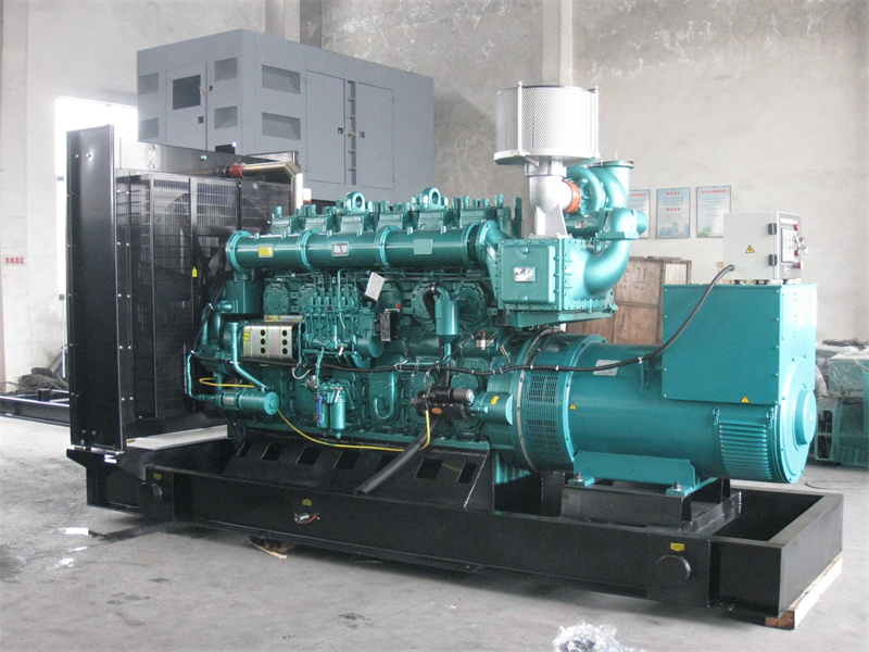 旬邑200KW 柴油发电机的油耗是多少？