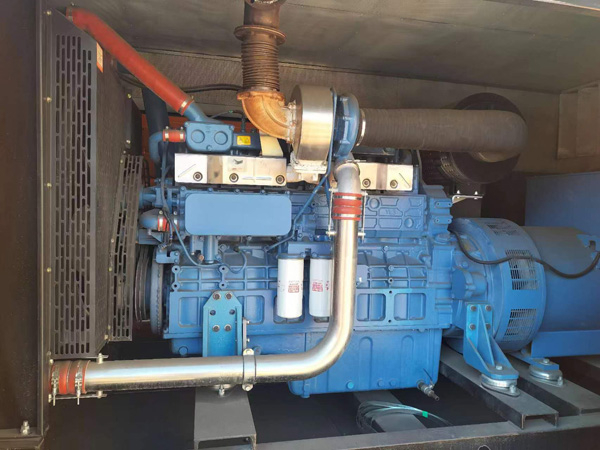 旬邑燃油消耗率与进气温度的具体关系是什么？