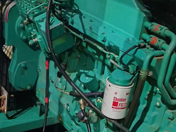 旬邑如何确定新的发电机组控制系统是否与原系统兼容？