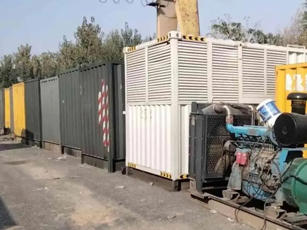 旬邑200KW柴油发电机机组每小时油耗是多少？